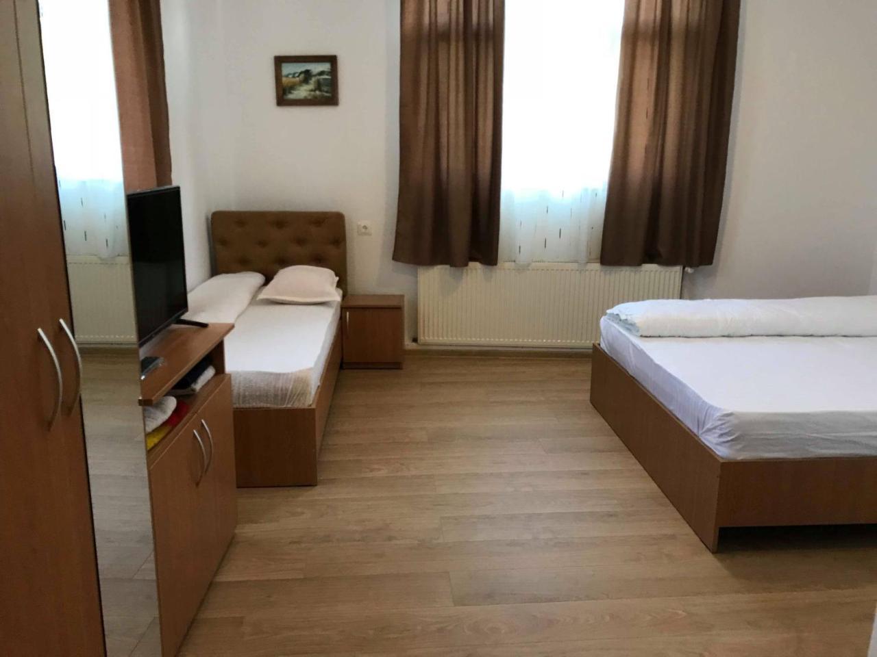 Pensiunea Colt De Rai Săcel Εξωτερικό φωτογραφία